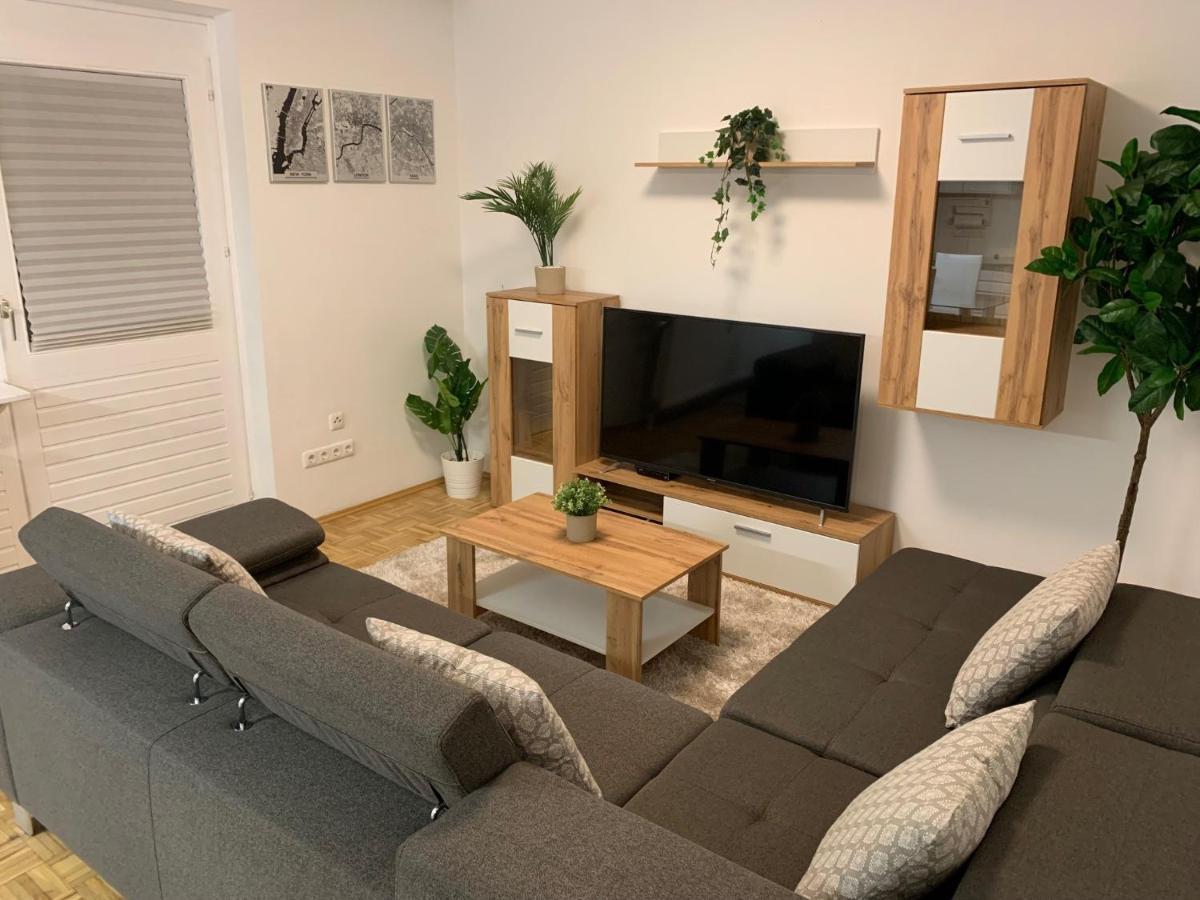 Exzellentes Apartment Mit Toller Aussicht! 린츠 외부 사진